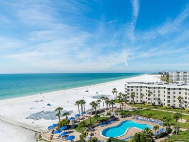 Siesta Key Vacation Condo with Beach and Bay Access